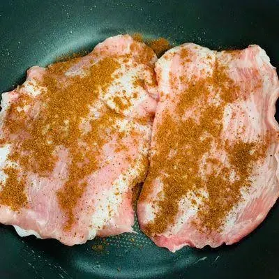Ảnh Nạc ướp ngũ vị - Tiệm Thịt Heo Bé Sáu